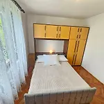 Apartment Mit Balkon Mit Meerblick By Interhome
