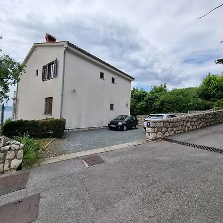 Mit Balkon Mit Meerblick By Interhome Lägenhet Novi Vinodolski